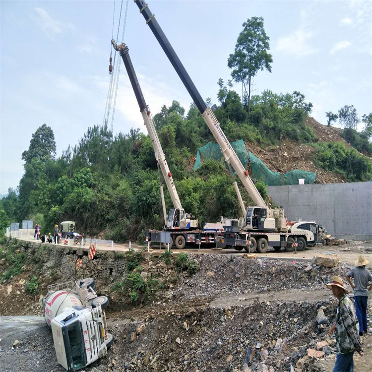 龙岩龙岩24小时应急道路救援吊装吊装现场实拍